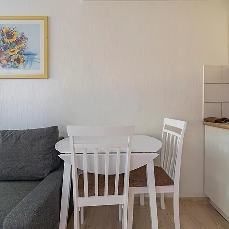 Partizanu Studio Apartment #4 By Polo Apartments Kaunas Exterior photo